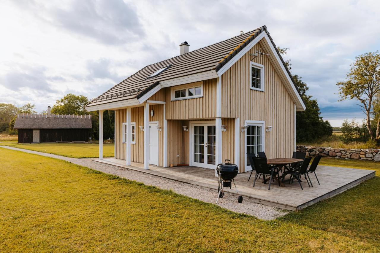 Holmiranna Holiday Homes Kungla Exterior photo