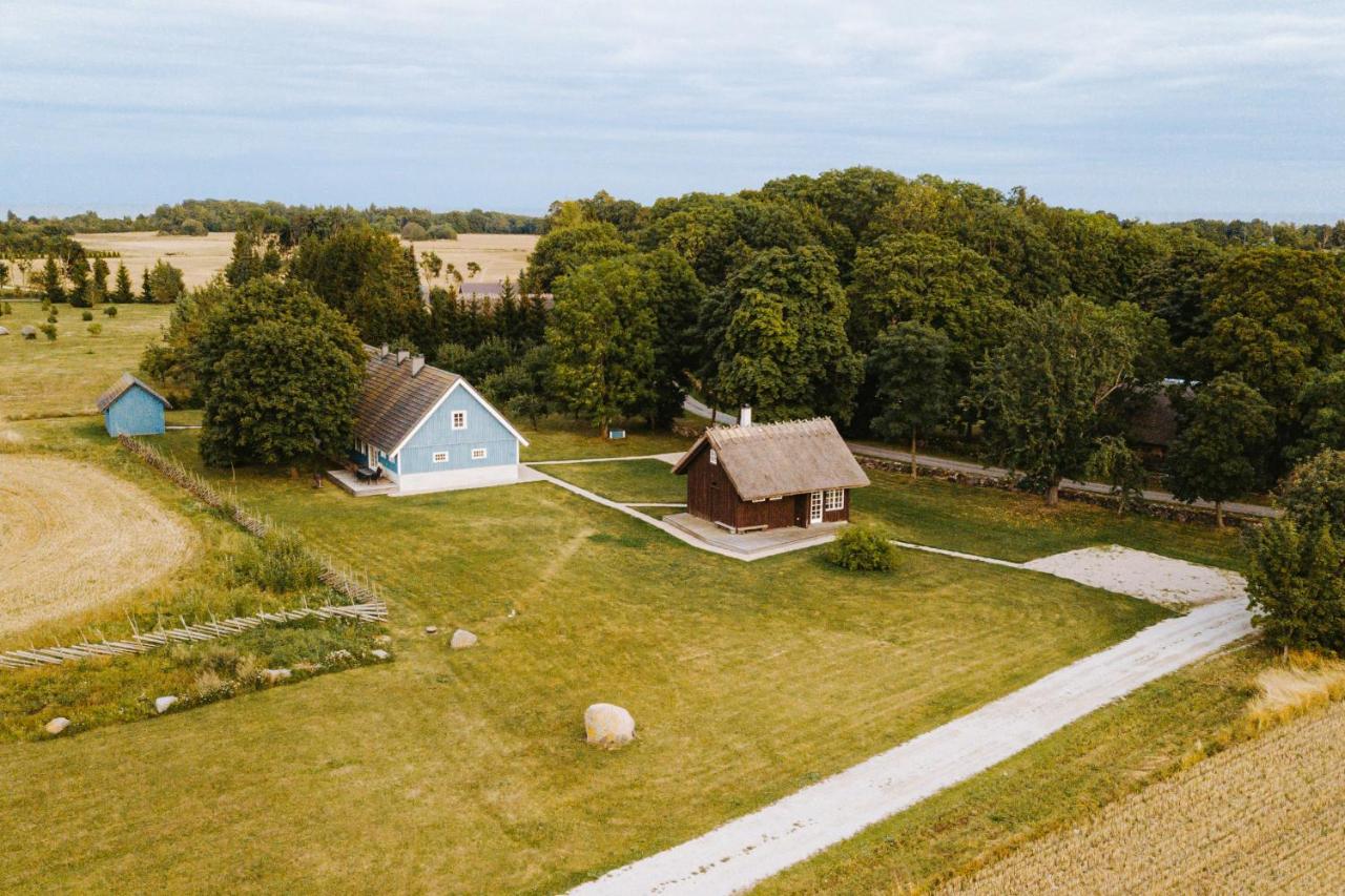 Holmiranna Holiday Homes Kungla Exterior photo